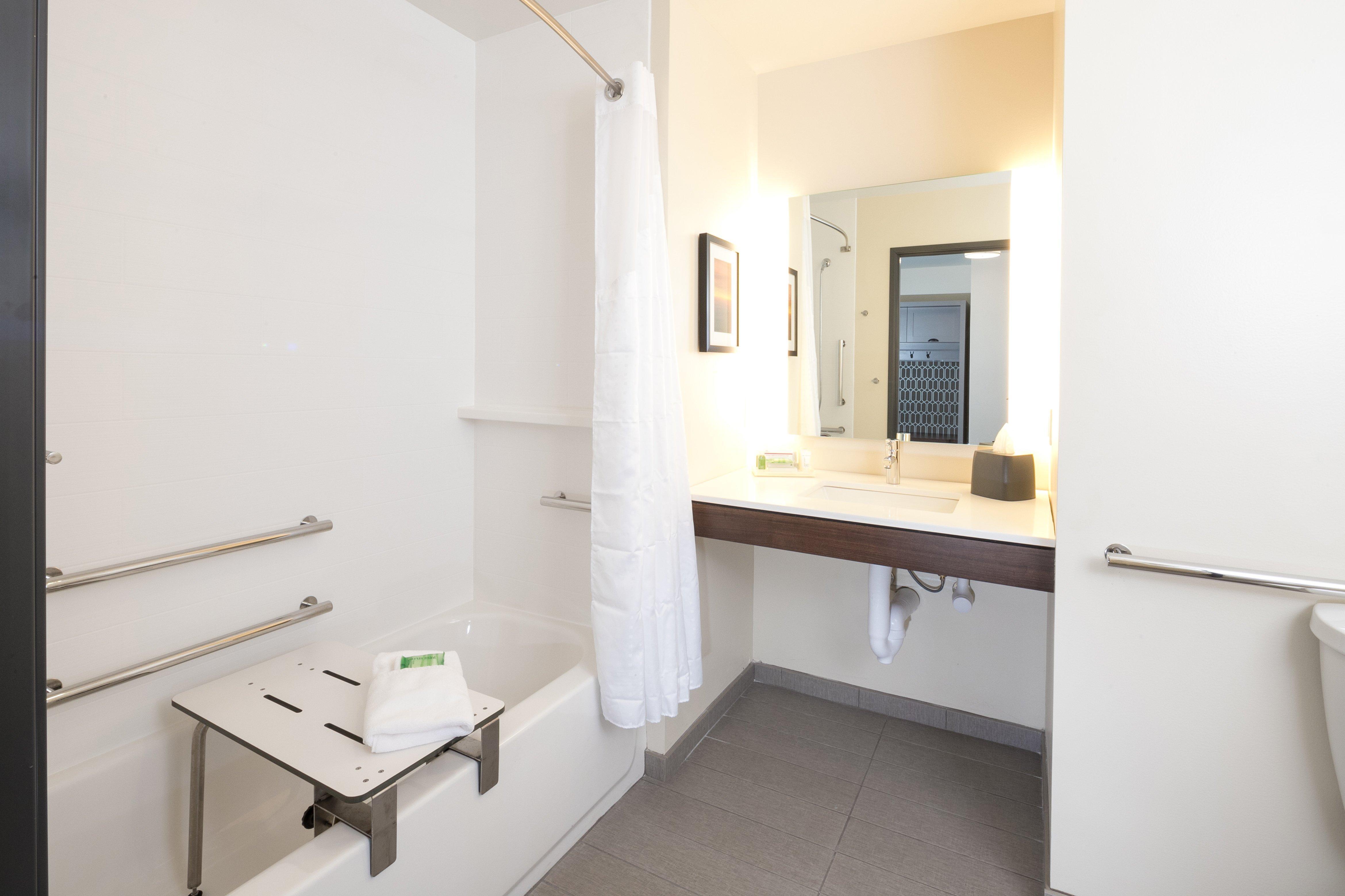 Holiday Inn Hotel & Suites - Mount Pleasant By Ihg Dış mekan fotoğraf